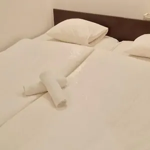 Happyrooms Piata Romana Бухарест