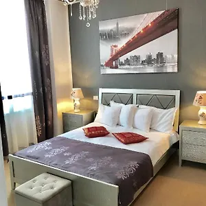 18 Boutique Boekarest